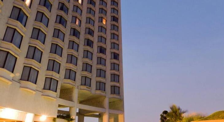 Montien Riverside Hotel