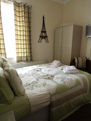 Grosvenor View - Guest House