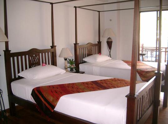 Royal Lanta Resort and Spa