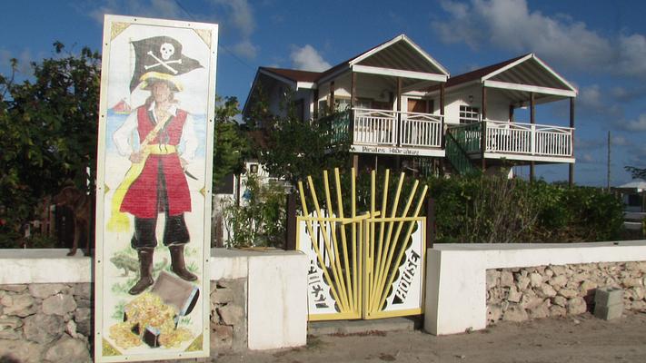 Pirates Hideaway By the Sea Guest House on Salt Cay