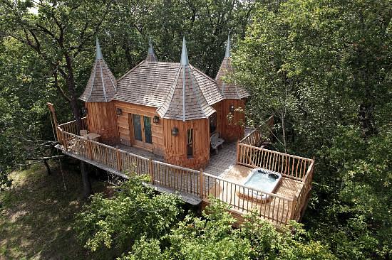 Chateaux Dans les Arbres
