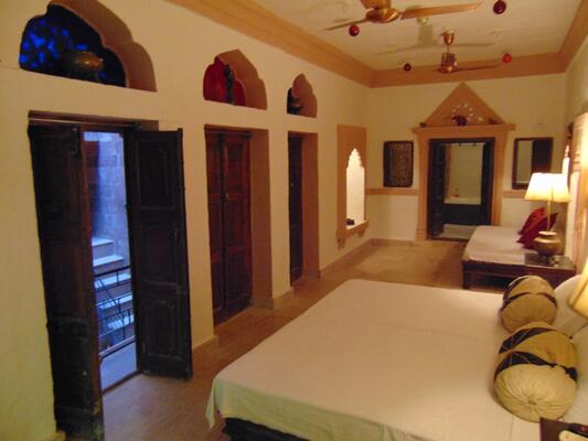 Shahi Guest House