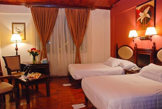 Adot-Tina Hotel