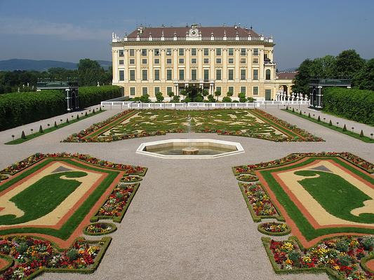 Schonbrunn  Palace