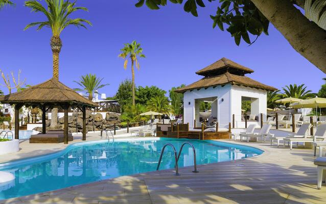 H10 White Suites