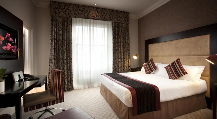 The Clermont, Victoria