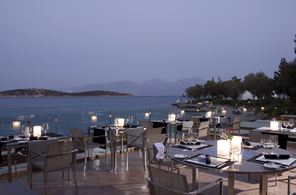 Minos Beach Art Hotel