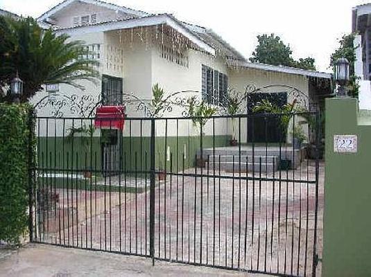Nemoy Guest House