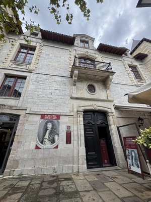 Maison Louis XIV