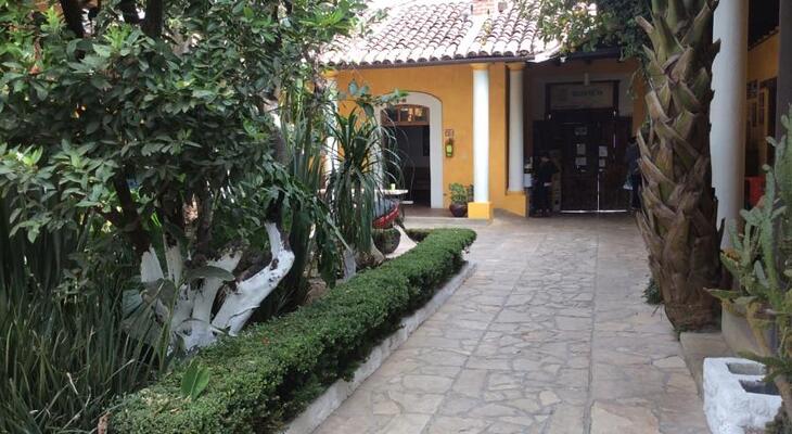 Rossco Backpackers Hostel