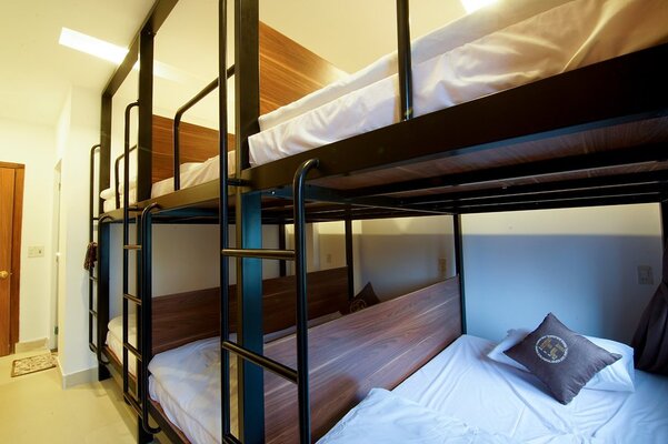 Poetic Hue Hotel