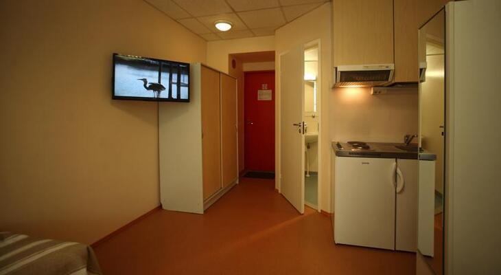 Academus Hostel