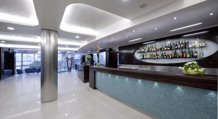 Aqua Hotel