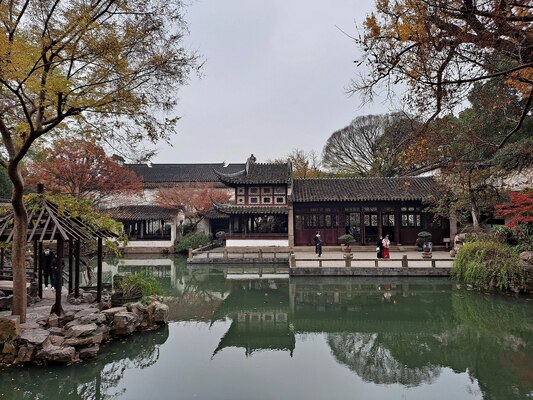 The Lingering Garden