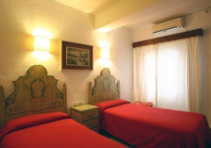 Hostal Paco Marbella