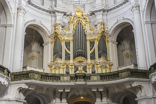 Katholische Hofkirche