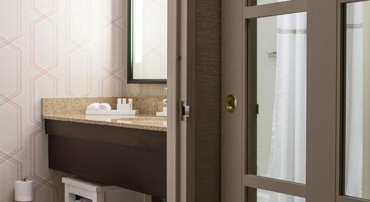 Courtyard by Marriott New York Manhattan / Midtown East