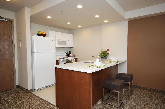 HomeSuites Regina East by d3h Hotels