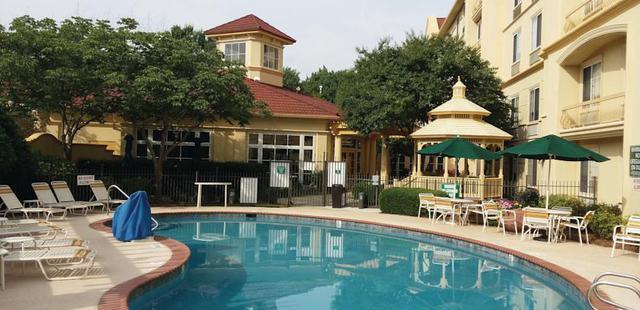 La Quinta Inn & Suites by Wyndham Raleigh Crabtree