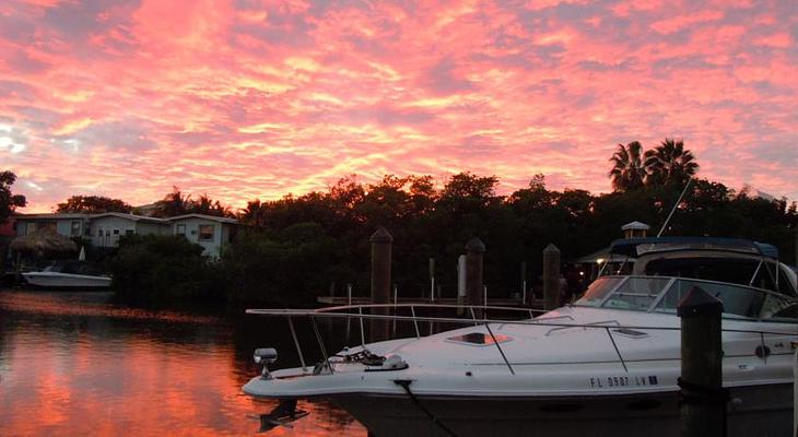 Manatee Bay Inn