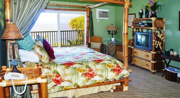 The Palms Cliff House Inn