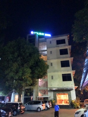 Holiday Hotel