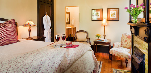 Azalea Inn & Villas