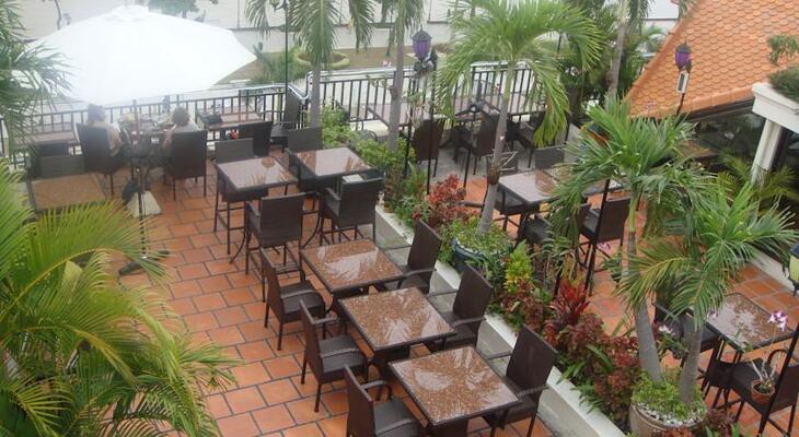 Bougainvillier Hotel