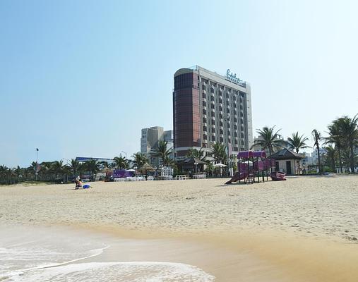 Holiday Beach Danang Hotel & Resort