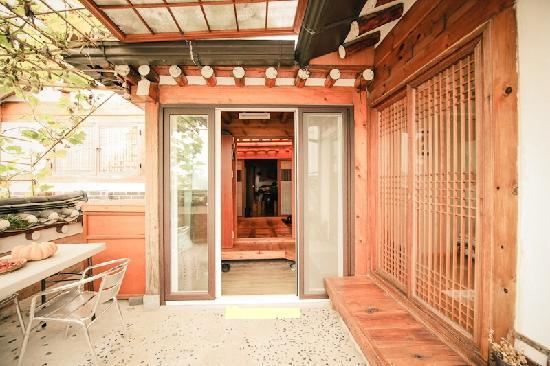 Bukchonmaru Hanok Guesthouse