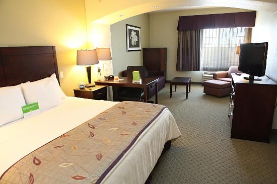 La Quinta Inn & Suites by Wyndham Fresno Northwest