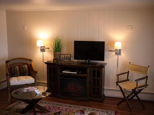 Arctic Fox Inn Bed and Breakfast