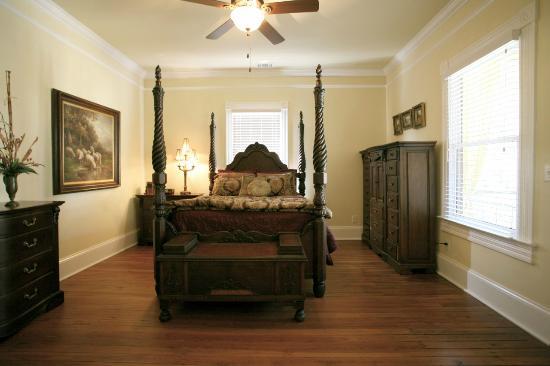 The Social Goat Bed & Breakfast