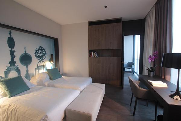 DUPARC Contemporary Suites