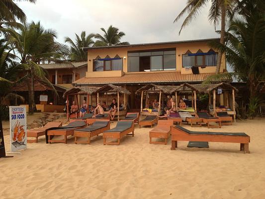 Drifters Hotel and Beach Restaurant