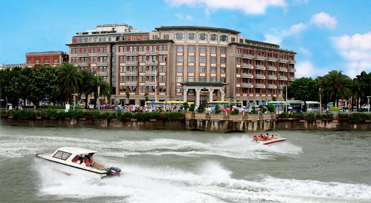 Lujiang Harborview Hotel