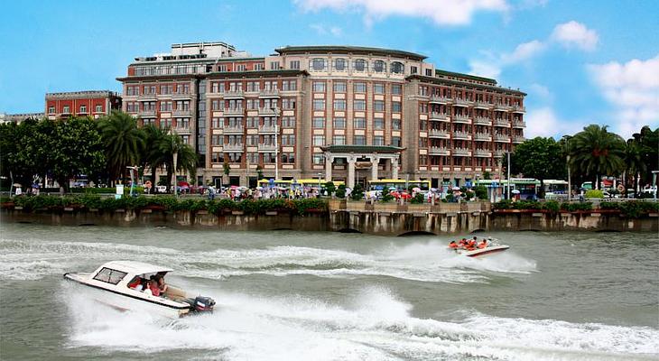 Lujiang Harborview Hotel