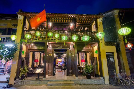 Green Mango Restaurant