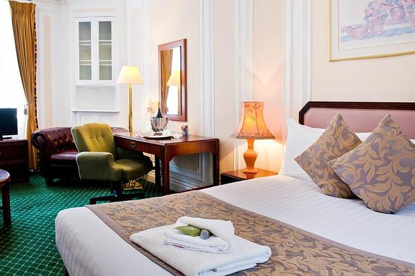 Astor Court Hotel