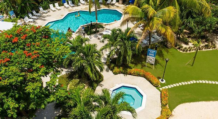 Hampton by Hilton Grand Cayman Seven Mile Beach