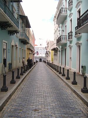 104 Calle La Fortaleza