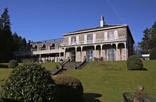 Macdonald Leeming House