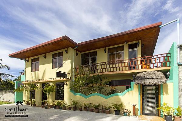 Holiday Mathiveri Inn