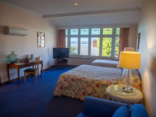 Battery Point Manor