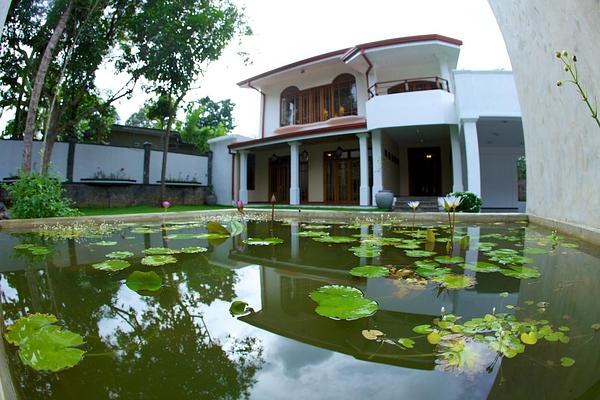Clove Villa
