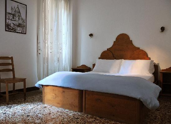 Locanda ai Bareteri e B&B Allegri