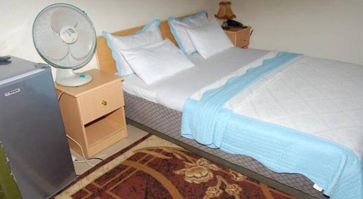Step Town Hotel