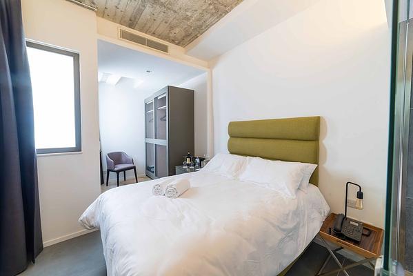19 Rooms
