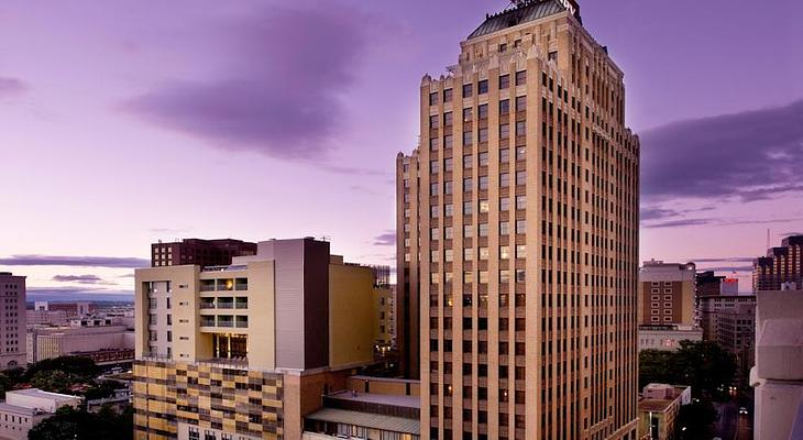 Drury Plaza Hotel San Antonio Riverwalk