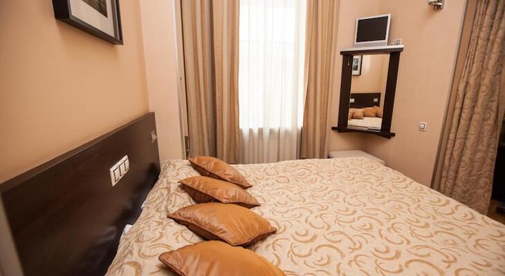Nevsky Forum Hotel